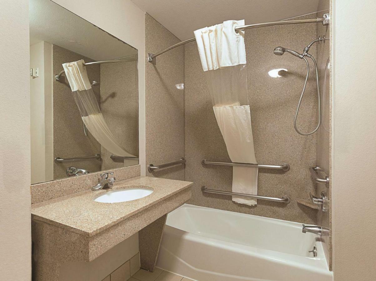 Kemah Edgewater Hotel, Surestay Collection By Best Western Seabrook Kültér fotó
